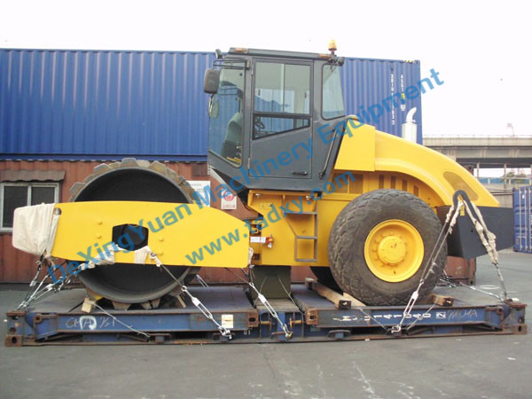 c鿴ԔϢ}Road roller xΔ1192